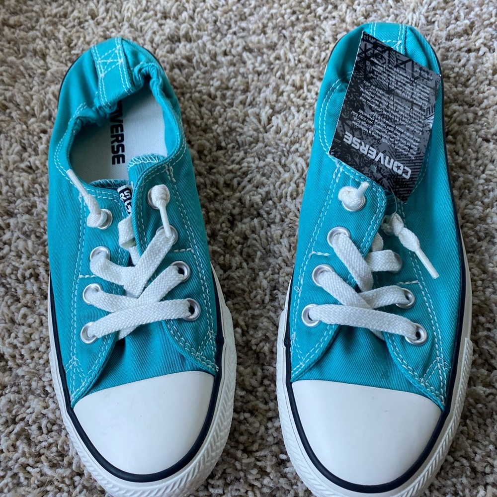 Brand new teal shoreline low top Converse